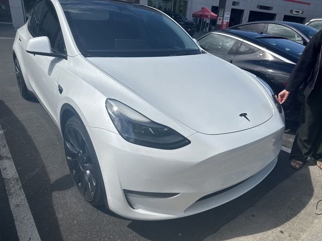 2022 Tesla Model Y Performance Dual Motor All-Wheel Drive's photo