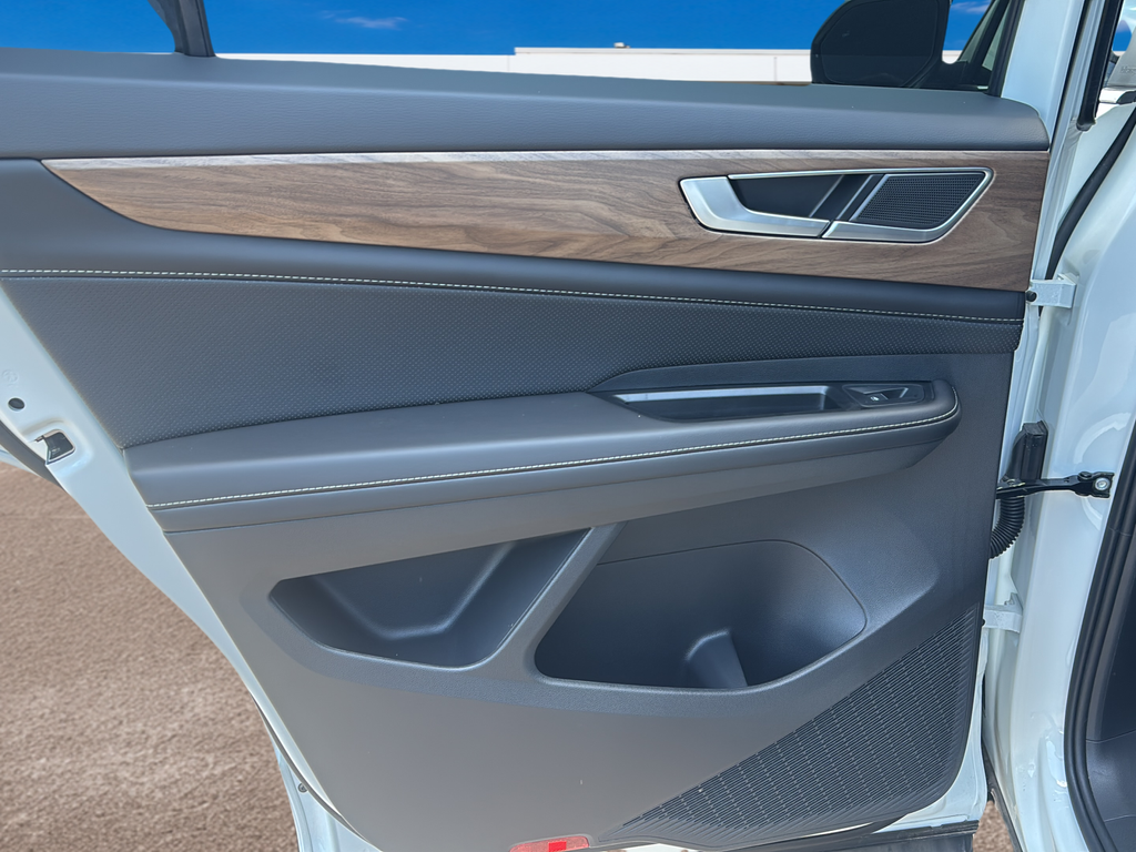 2026 Volkswagen Atlas SE - Photo 14