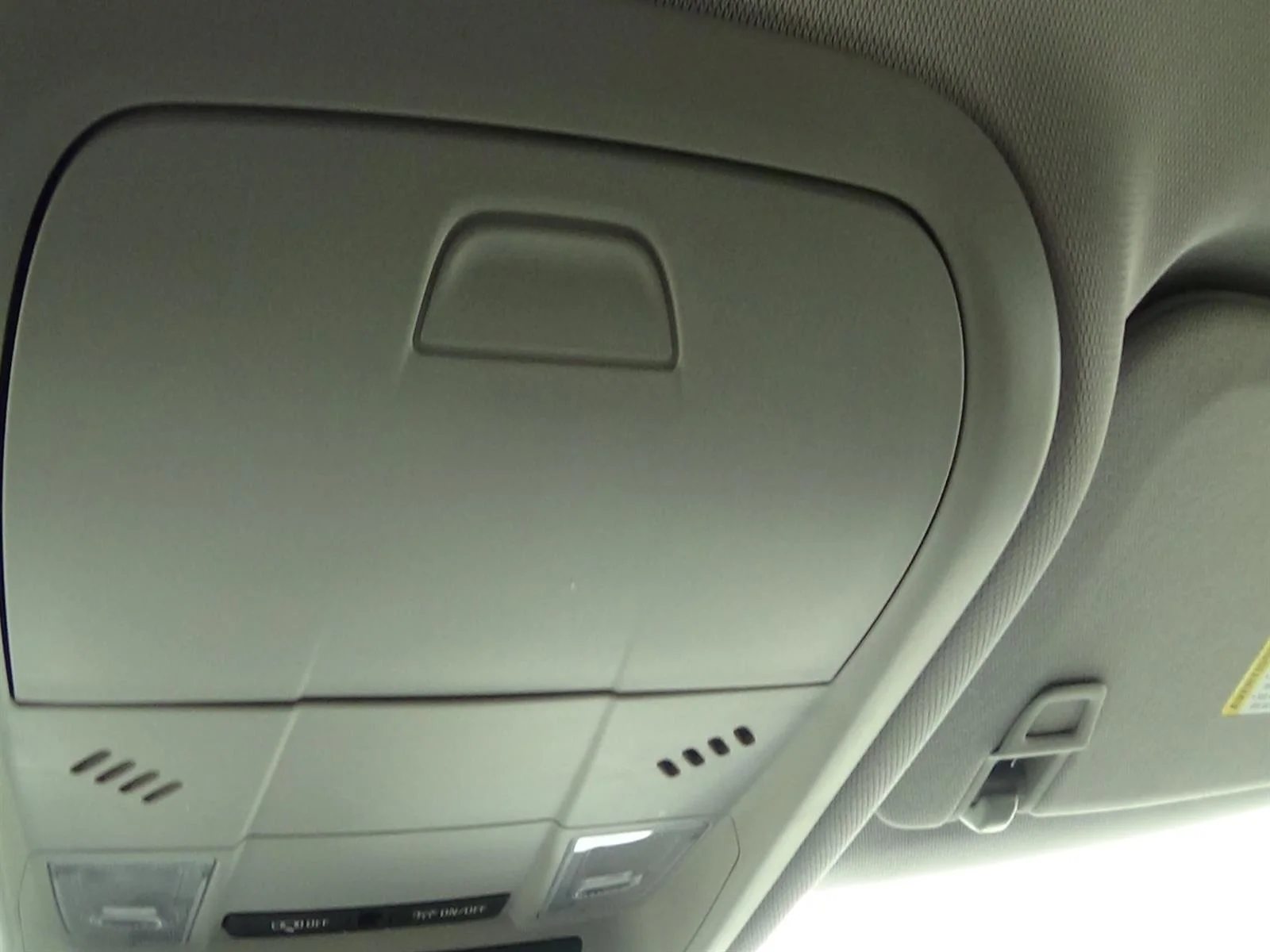 Used 2025 Summit White (gaz) Chevrolet LT image 31