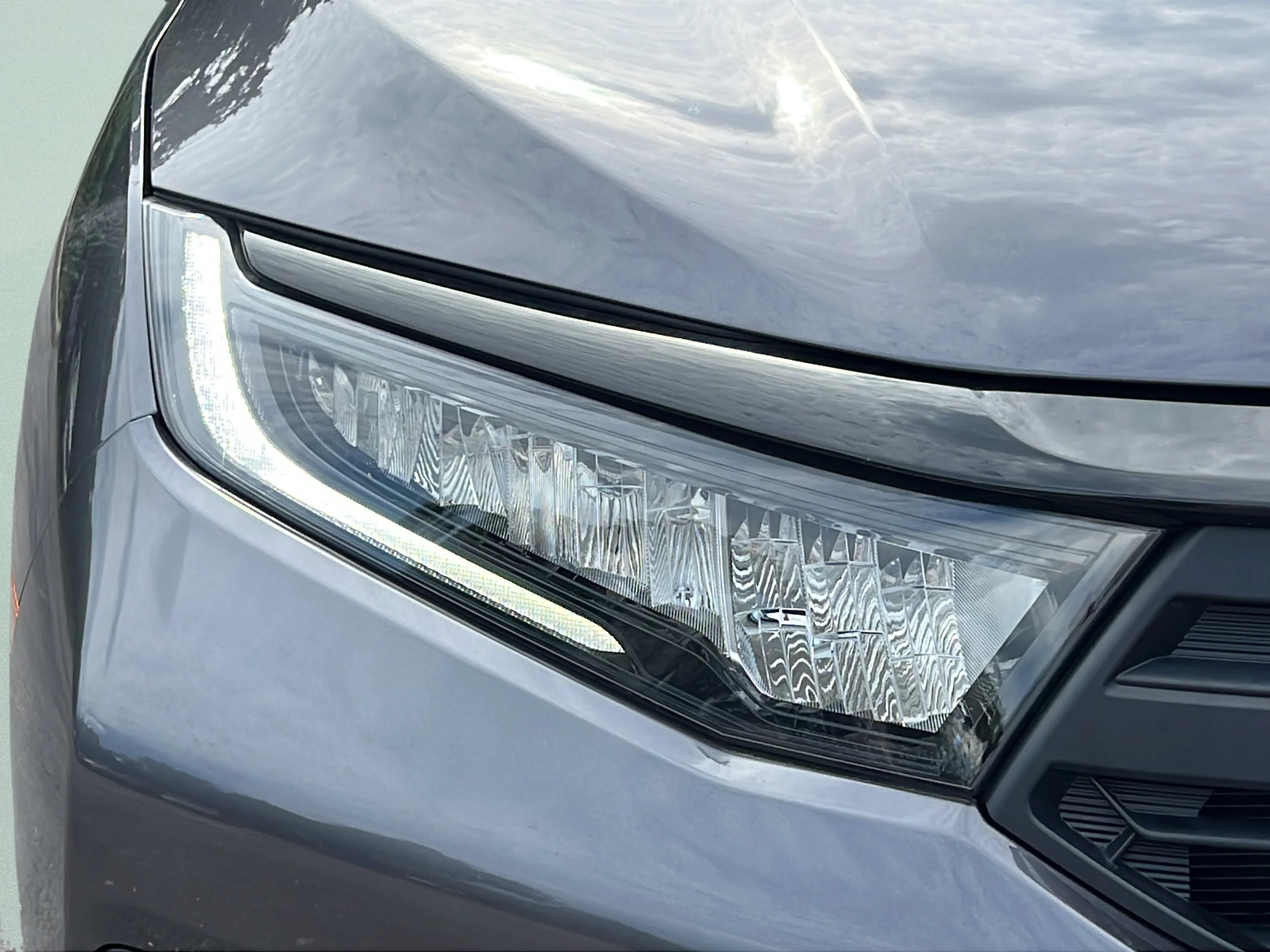 Used 2025 Gray Honda EX-L image 25