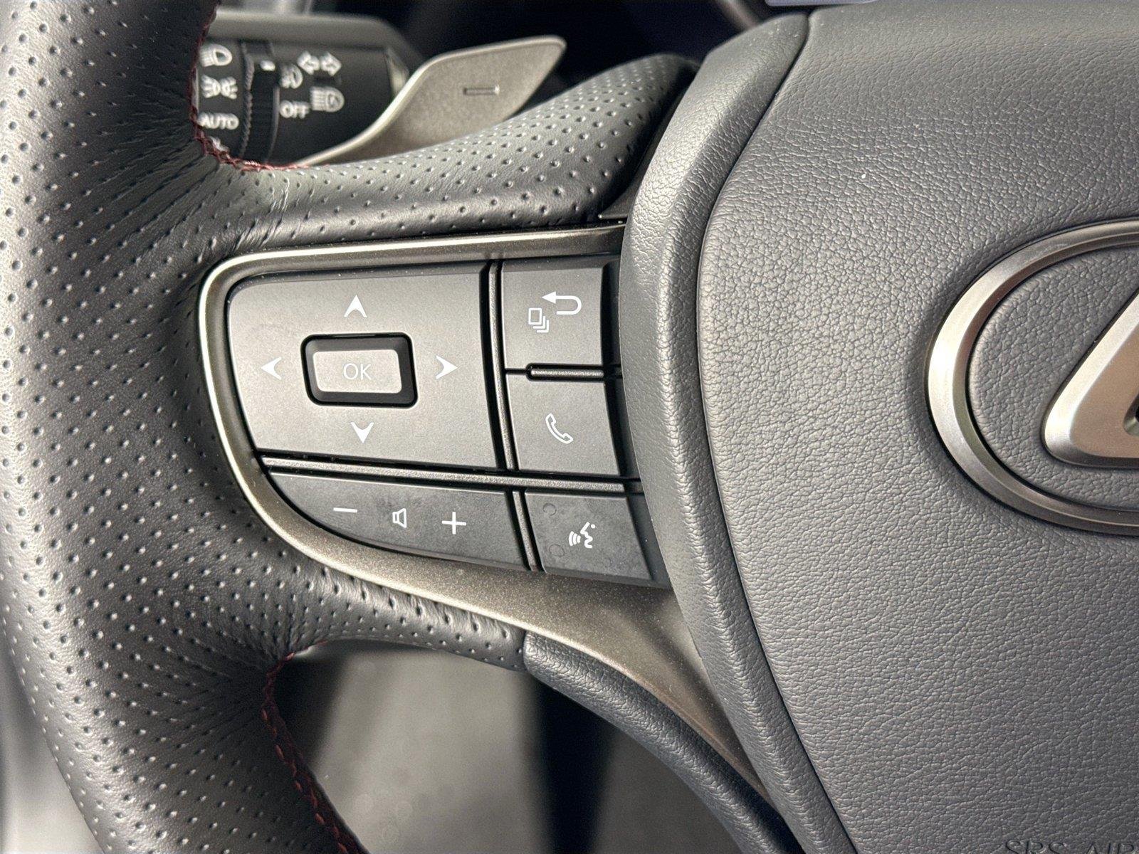 Used 2024 Iridium w/ Obsidian Roof Lexus UX 250h F SPORT Handling image 20