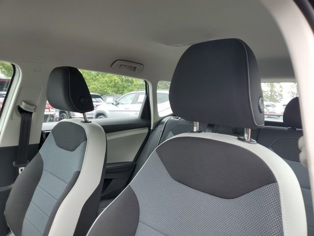 New 2026 White Volkswagen 1.5T S image 22