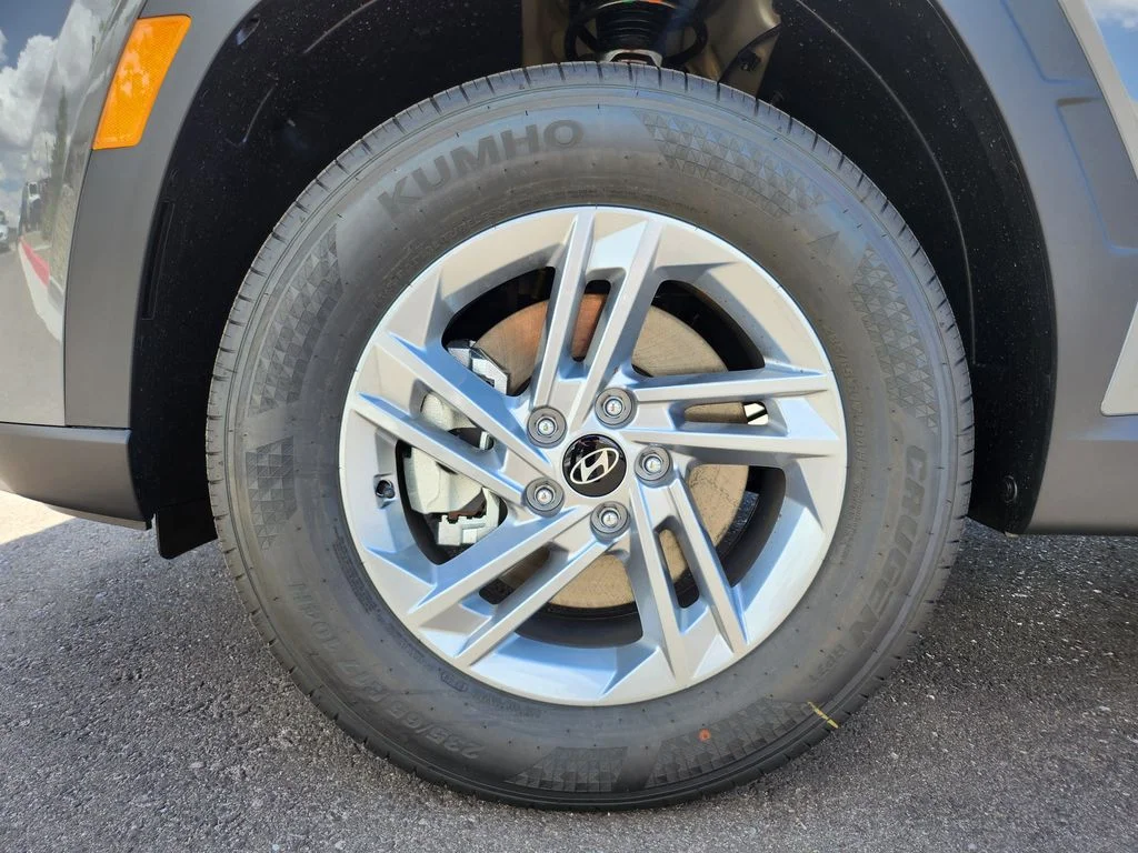 New 2026 Gray Hyundai SE image 31