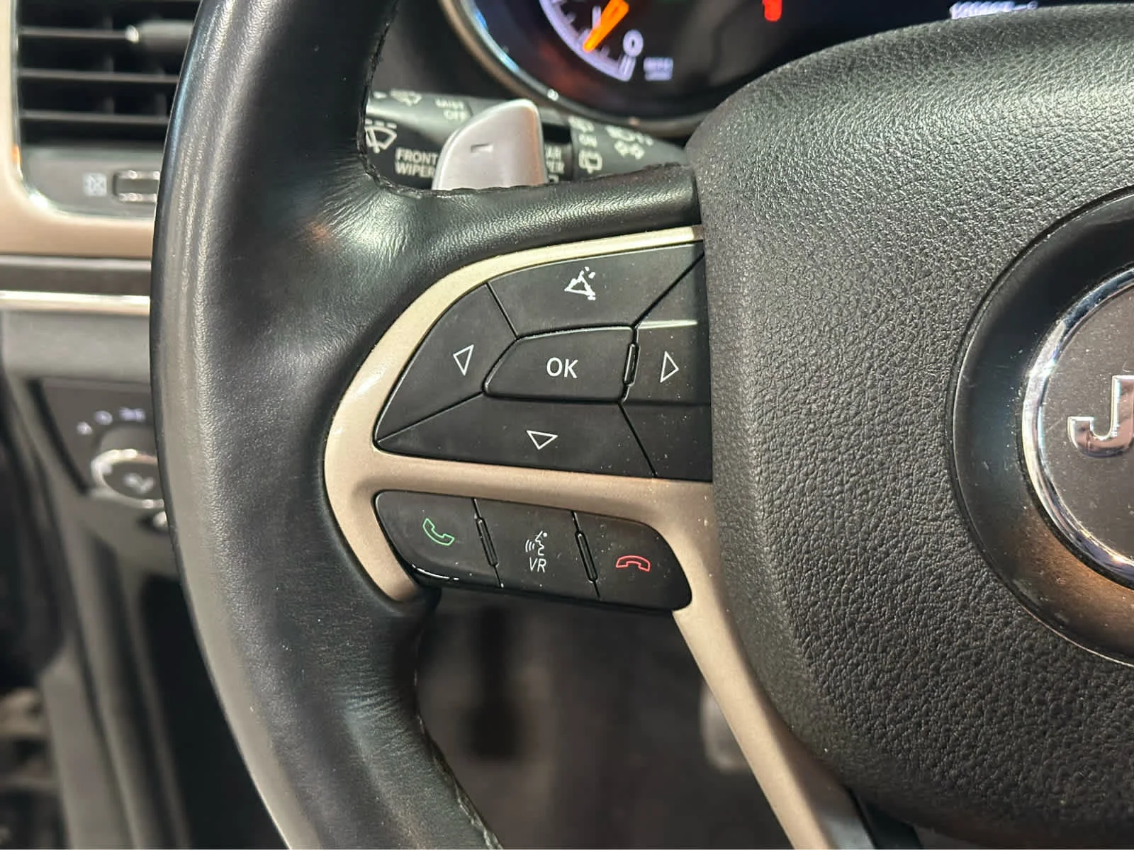 2015 Jeep Grand Cherokee Limited - Photo 25