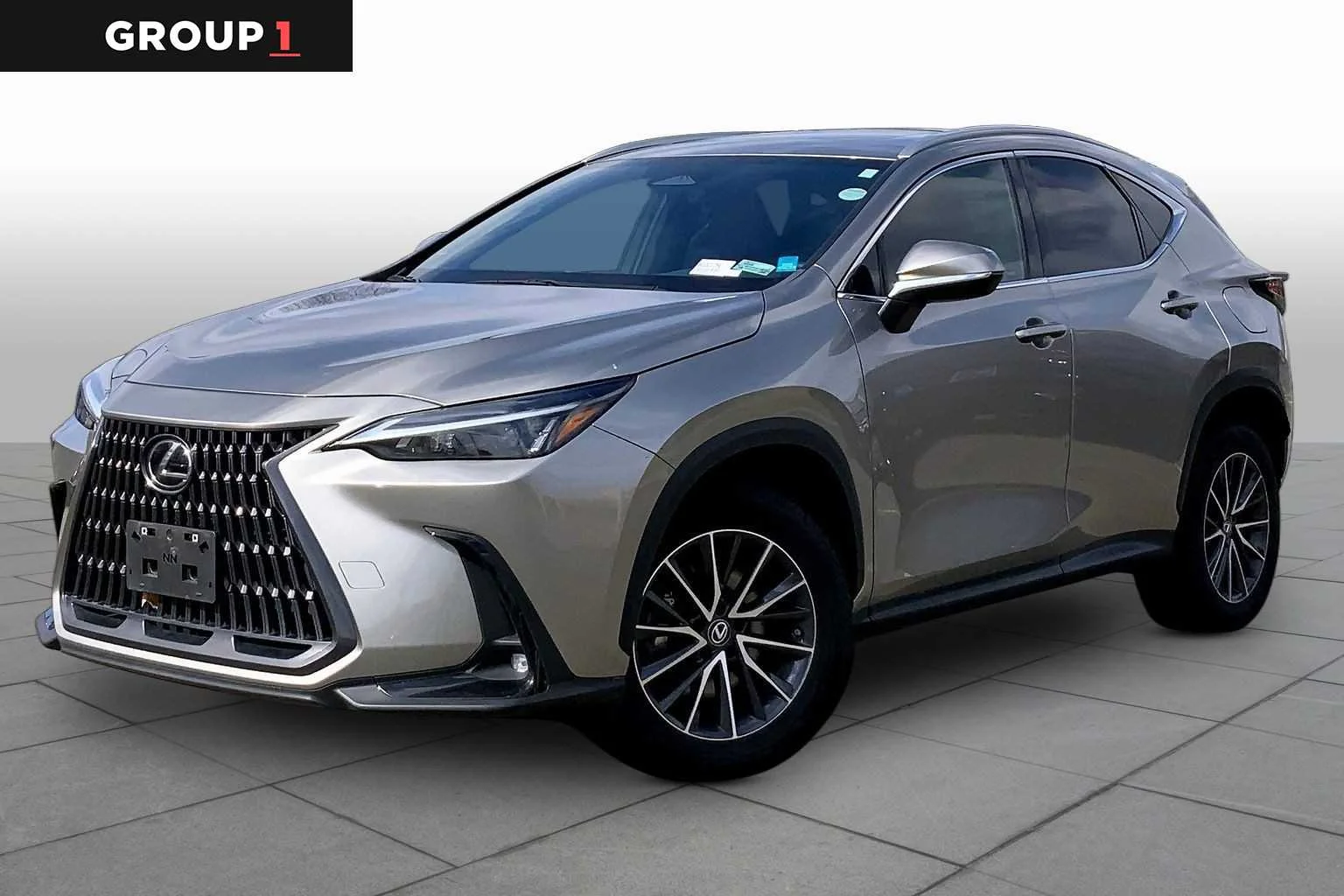 2022 Lexus NX 350h 350h AWD's photo