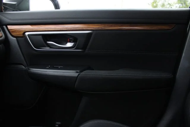 Used 2020  Honda EX image 17