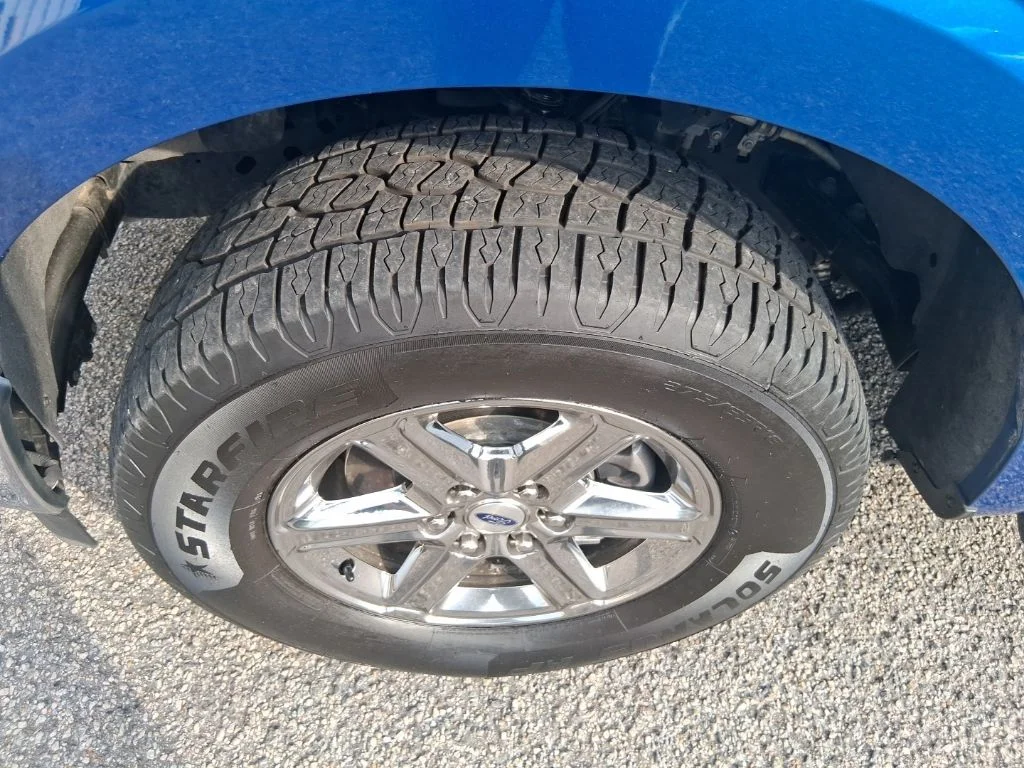 Used 2024 Blue Ford XLT image 7