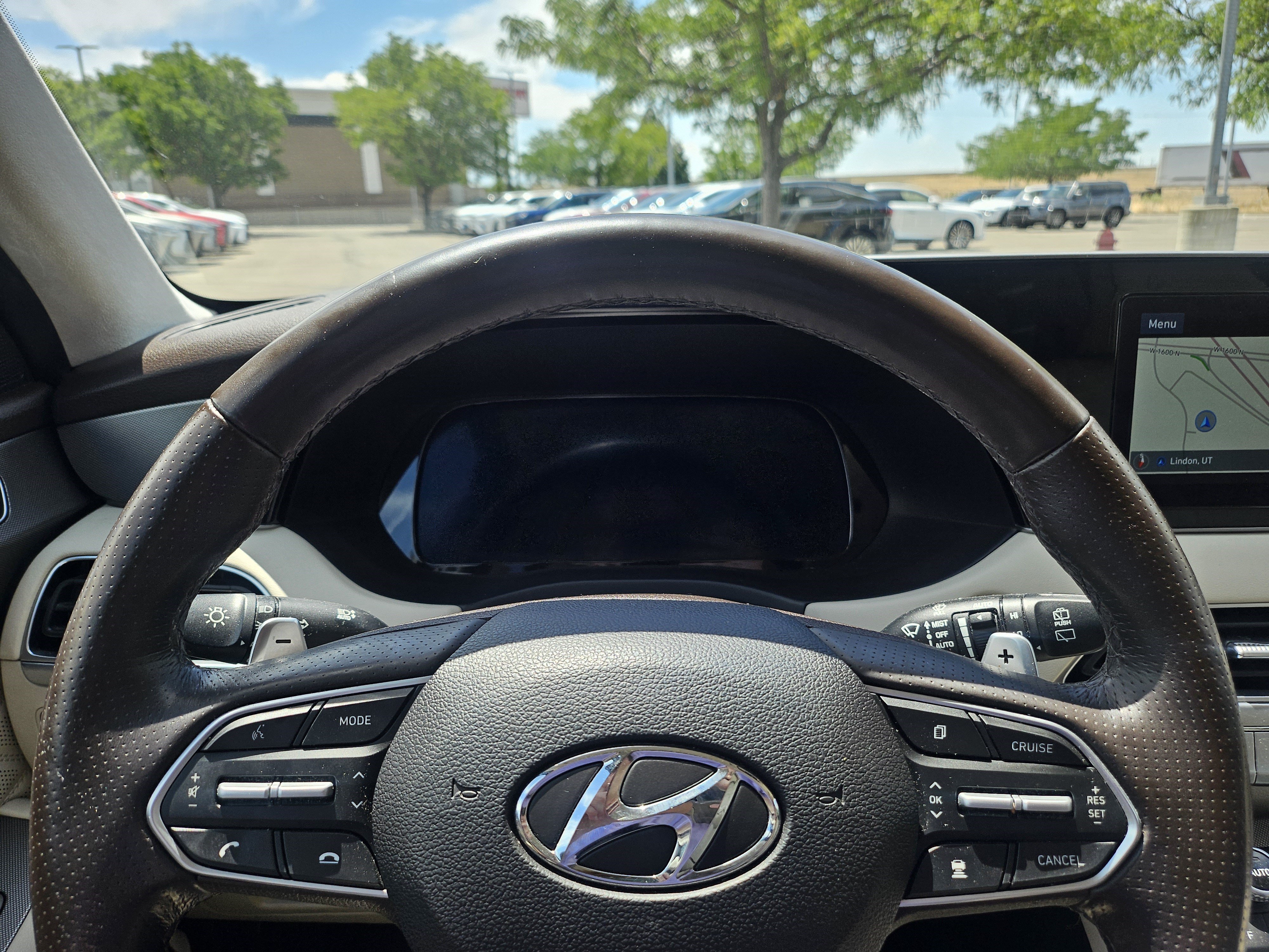 Used 2020 Sierra Burgundy Hyundai Limited image 11