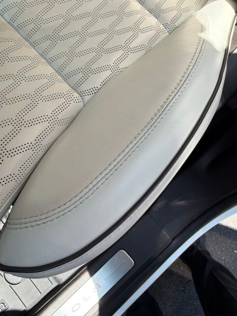 Used 2024 White Lincoln Black Label image 16