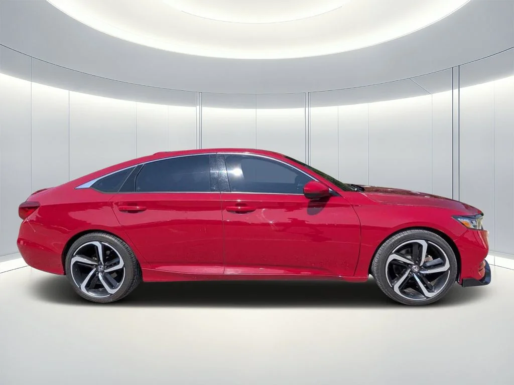 Used 2020  Honda Sport image 3