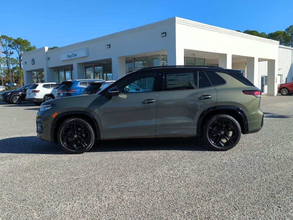 New 2026 Green Volkswagen 2.0T SE R-Line Black image 4