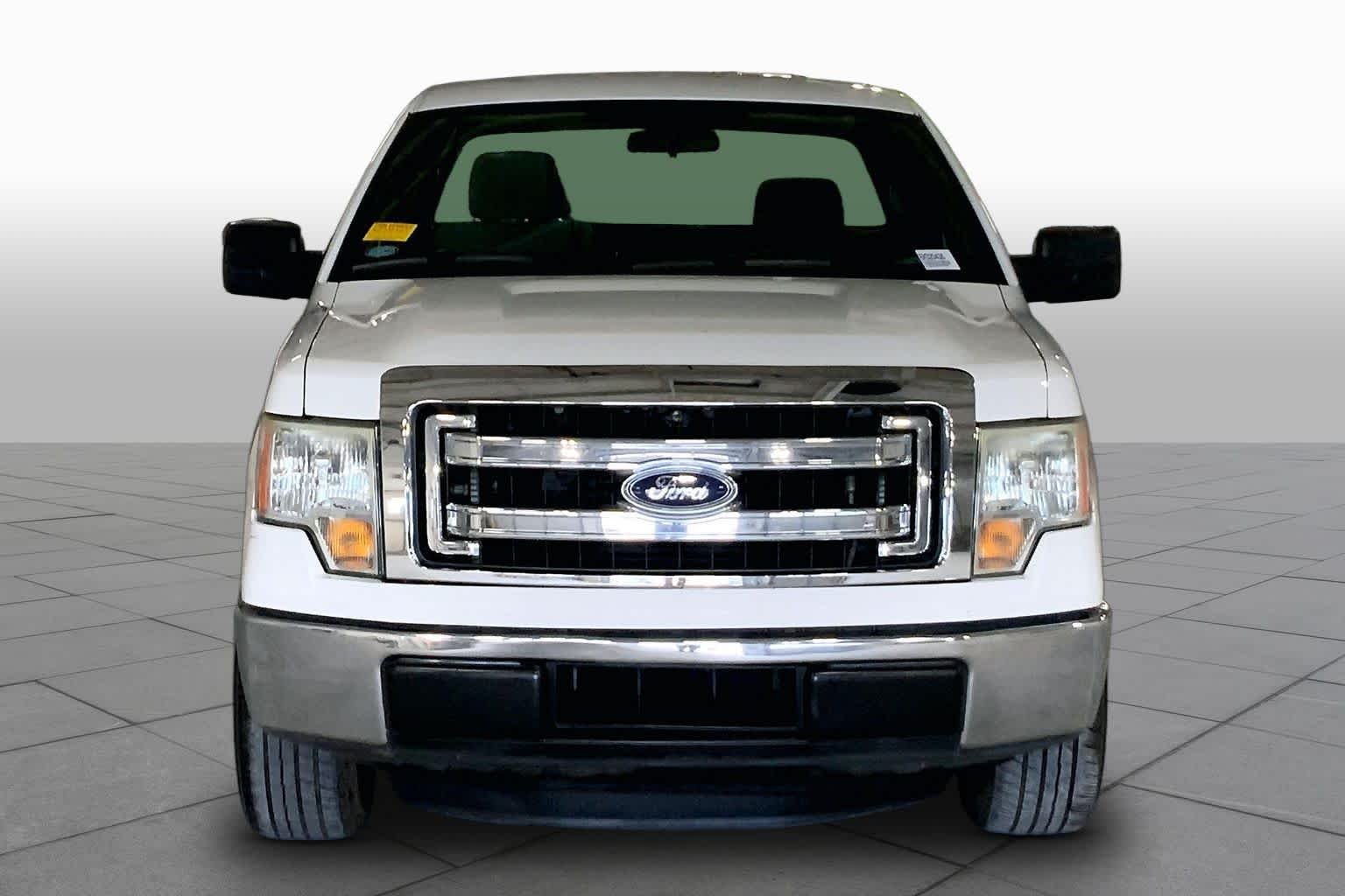 Used 2014 Oxford White Ford XL image 3