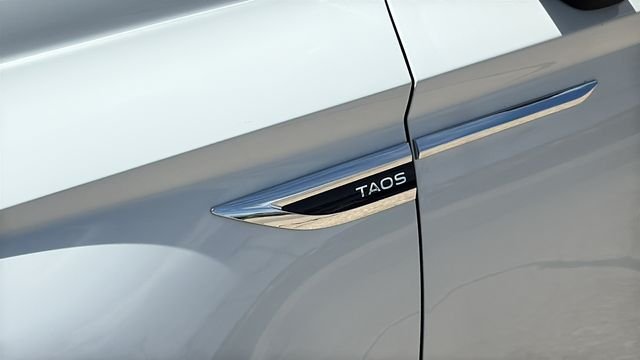 2023 Volkswagen Taos SE - Photo 6