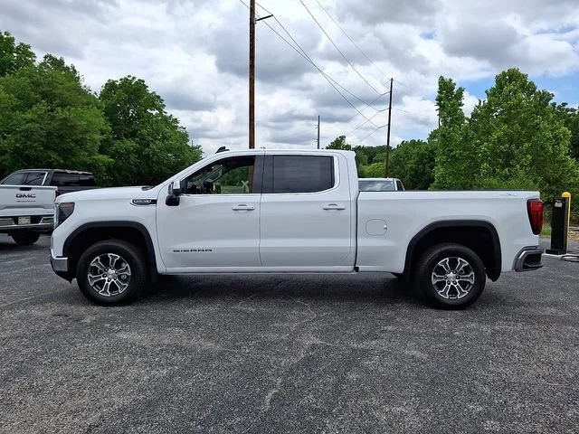 New 2026 Summit White GMC SLE image 4