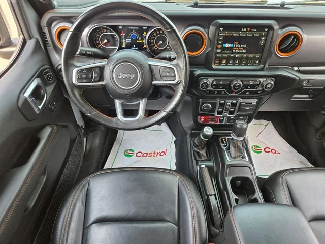 Used 2023 Silver Jeep Mojave image 13