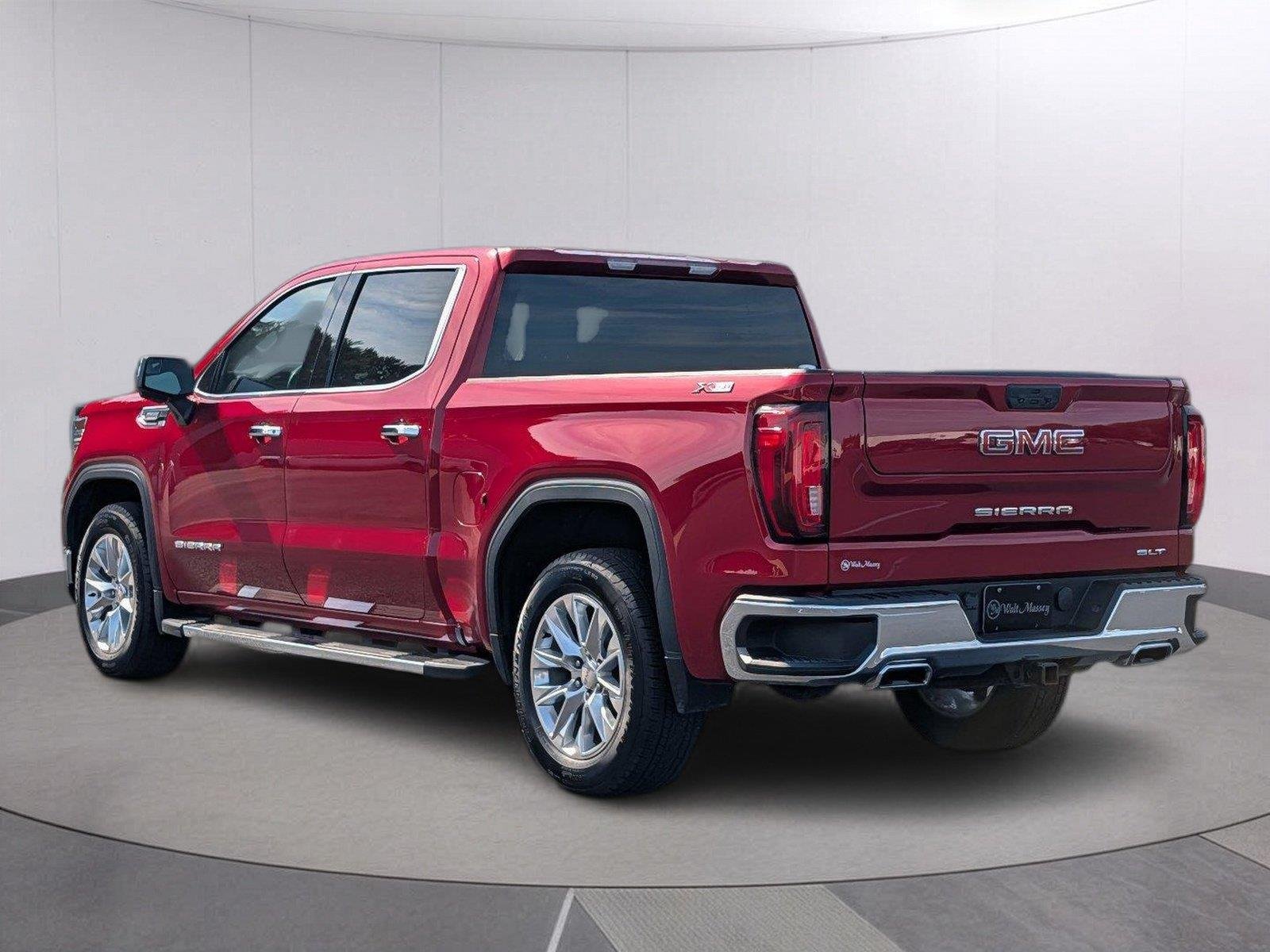 Used 2023 Volcanic Red Tintcoat GMC SLT image 3