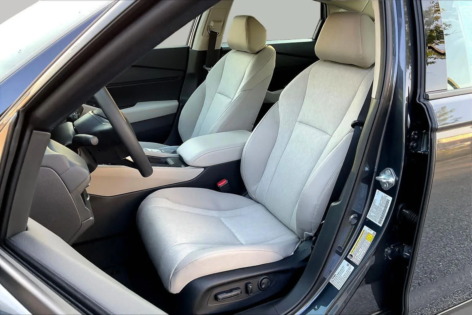 New 2026 Meteorite Gray Metallic Honda SE image 9