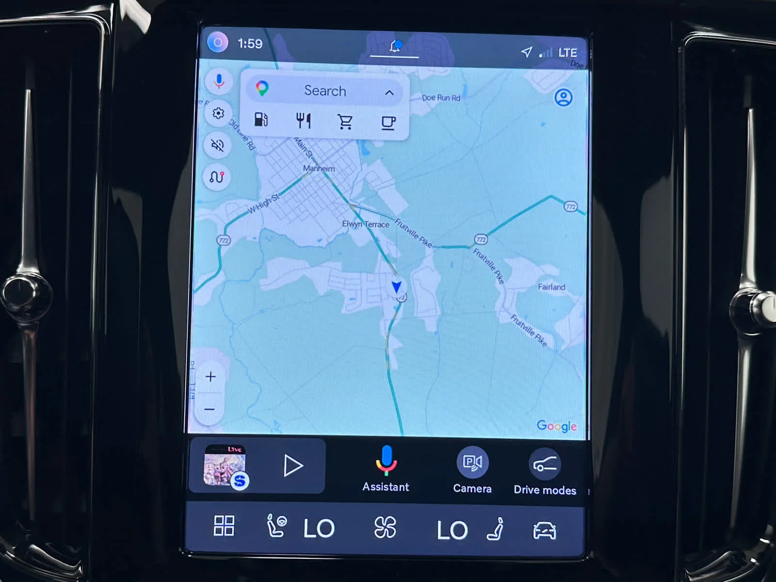 Used 2025 Onyx Black Metallic Volvo Ultra image 32