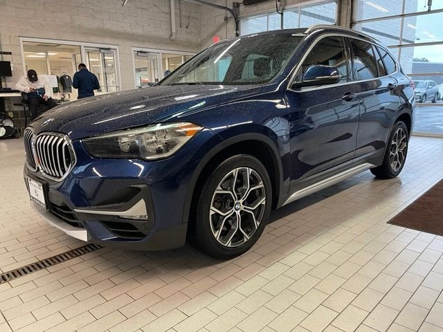 Used 2020 Blue BMW xDrive28i image 3