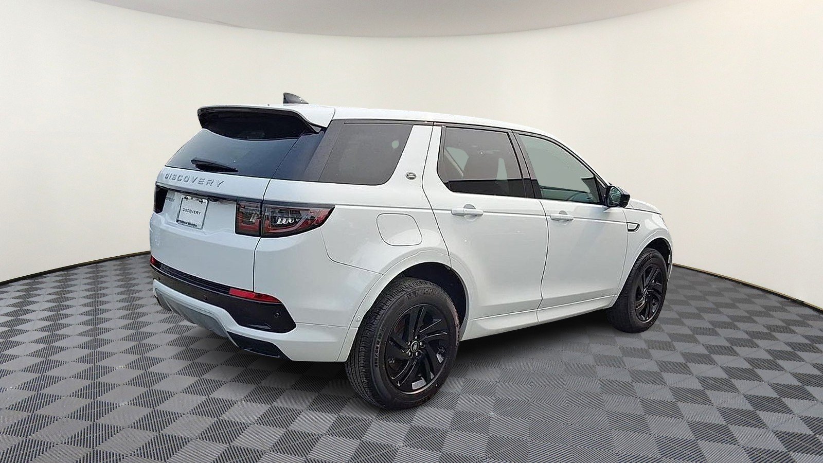 Used 2025 Fuji White - 1AA Land Rover S image 8