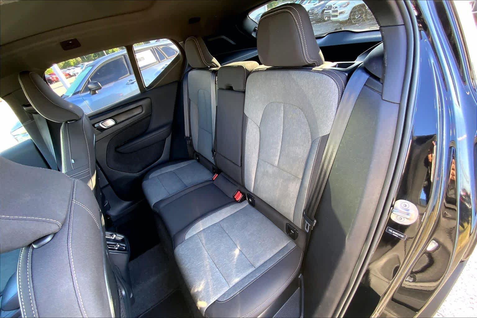 2024 Volvo XC40 Core - Photo 20