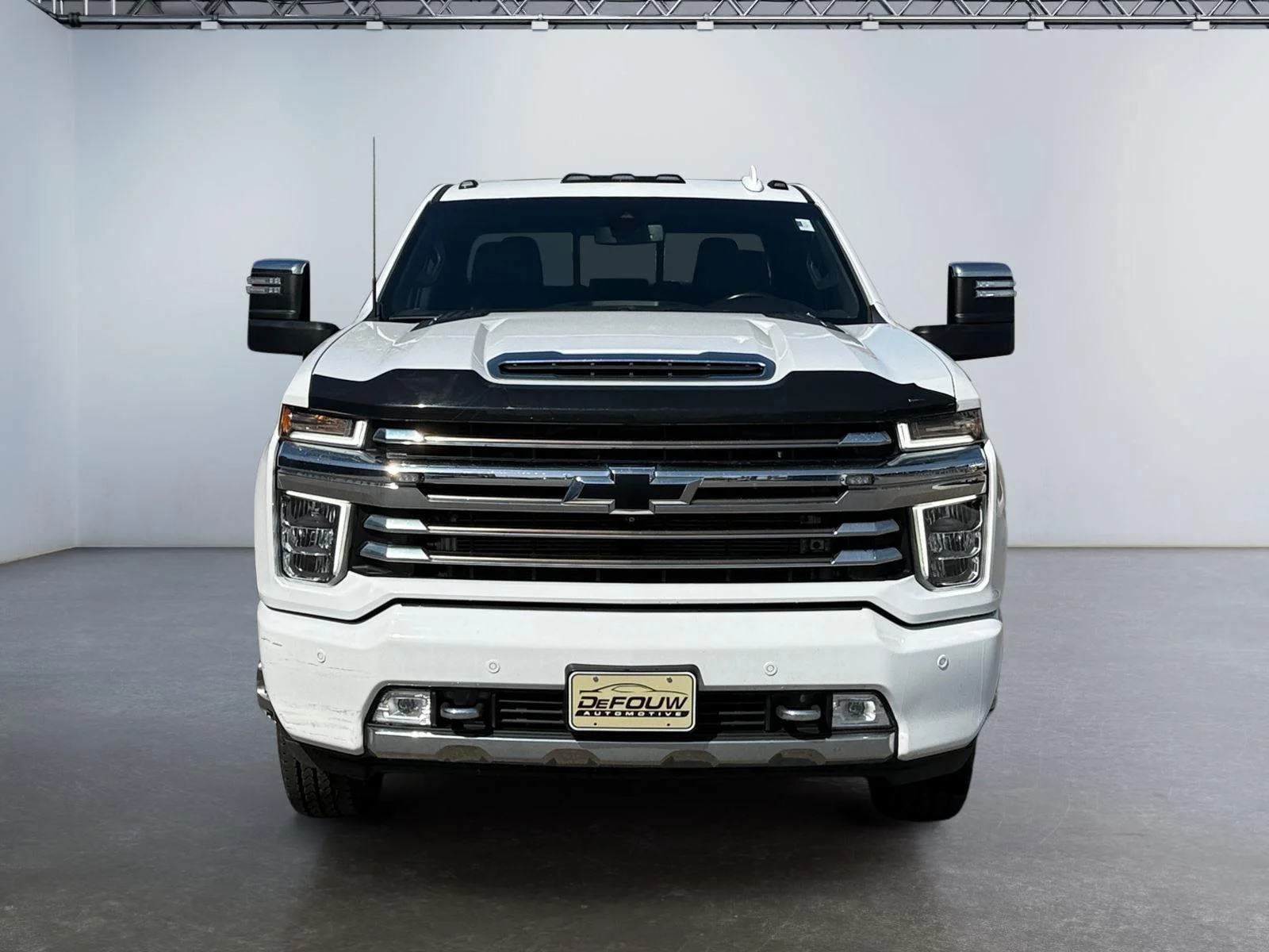 Used 2022 Summit White Chevrolet High Country image 8