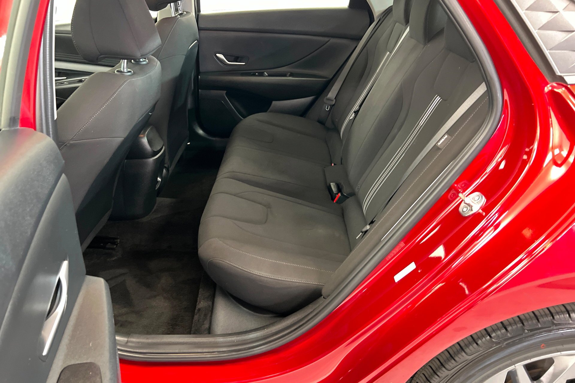 Used 2024 Ultimate Red Hyundai SEL image 22