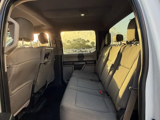 Used 2019 Oxford White Ford XLT image 33