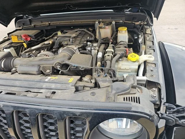 Used 2022 Black Jeep Mojave image 22
