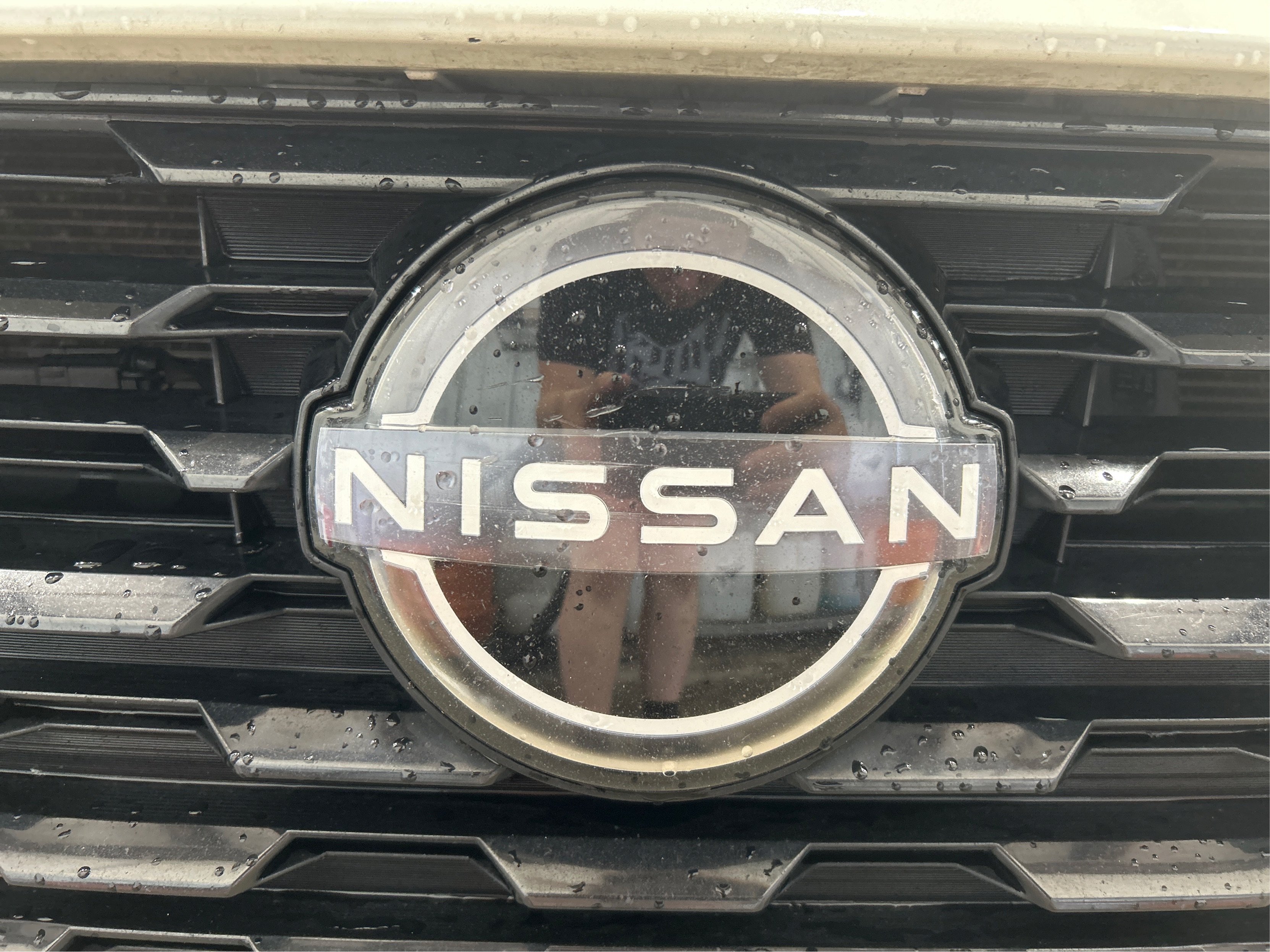 Used 2023 White Nissan 2.5 SR image 25