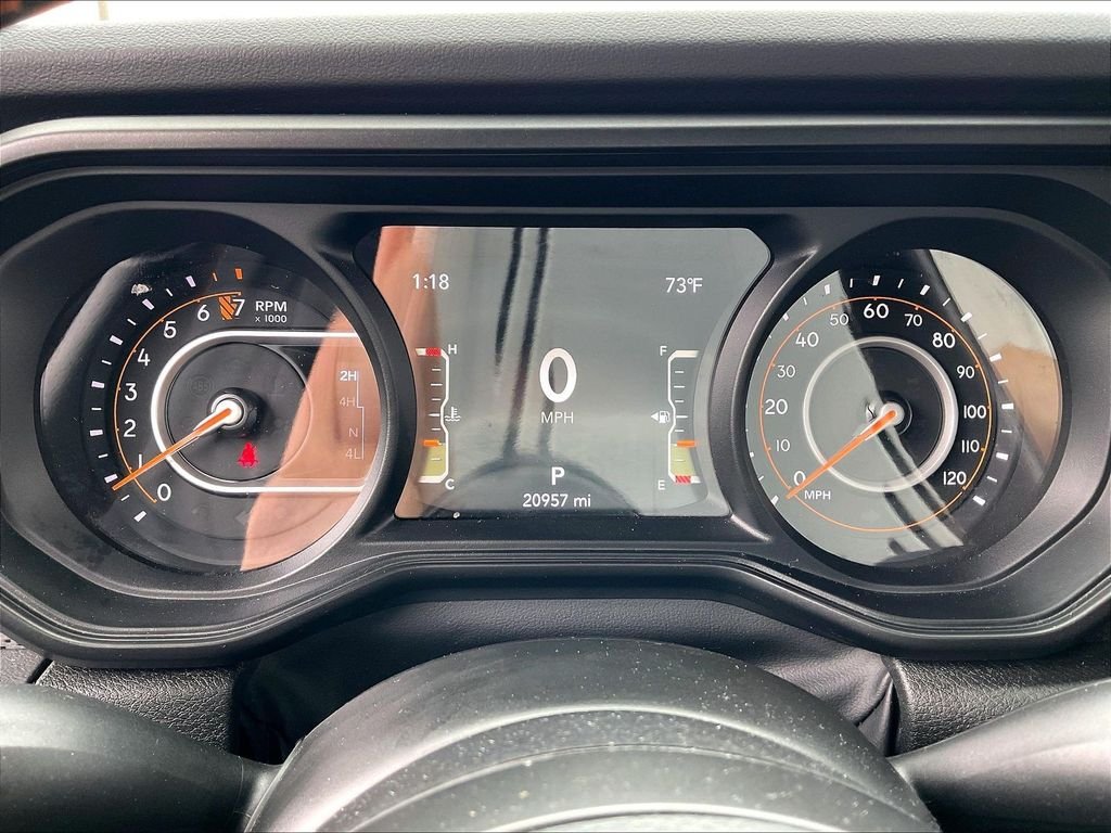Used 2024 Black Clearcoat Jeep Mojave image 23