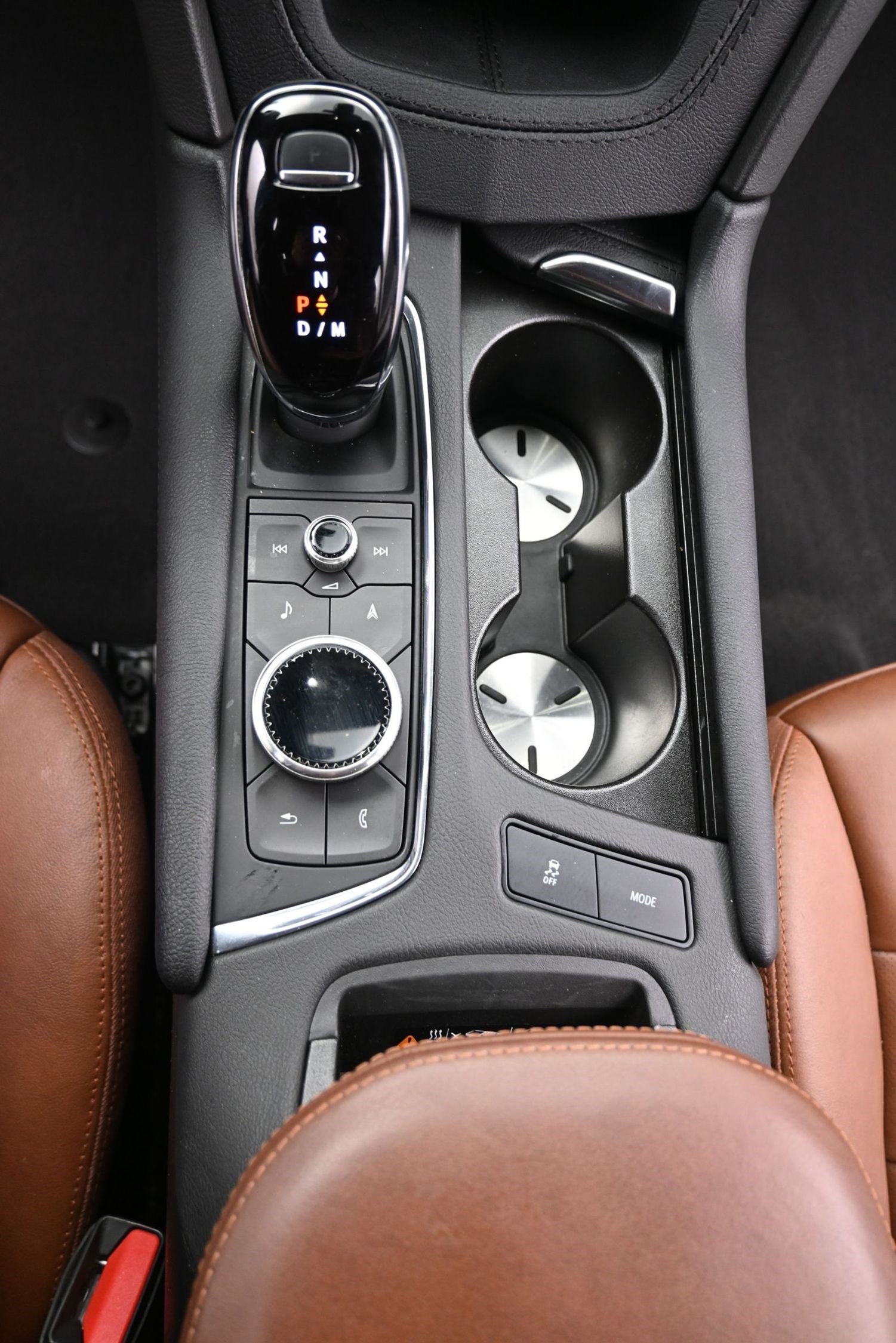 Used 2024 Crystal White Tricoat Cadillac FWD Premium Luxury image 15