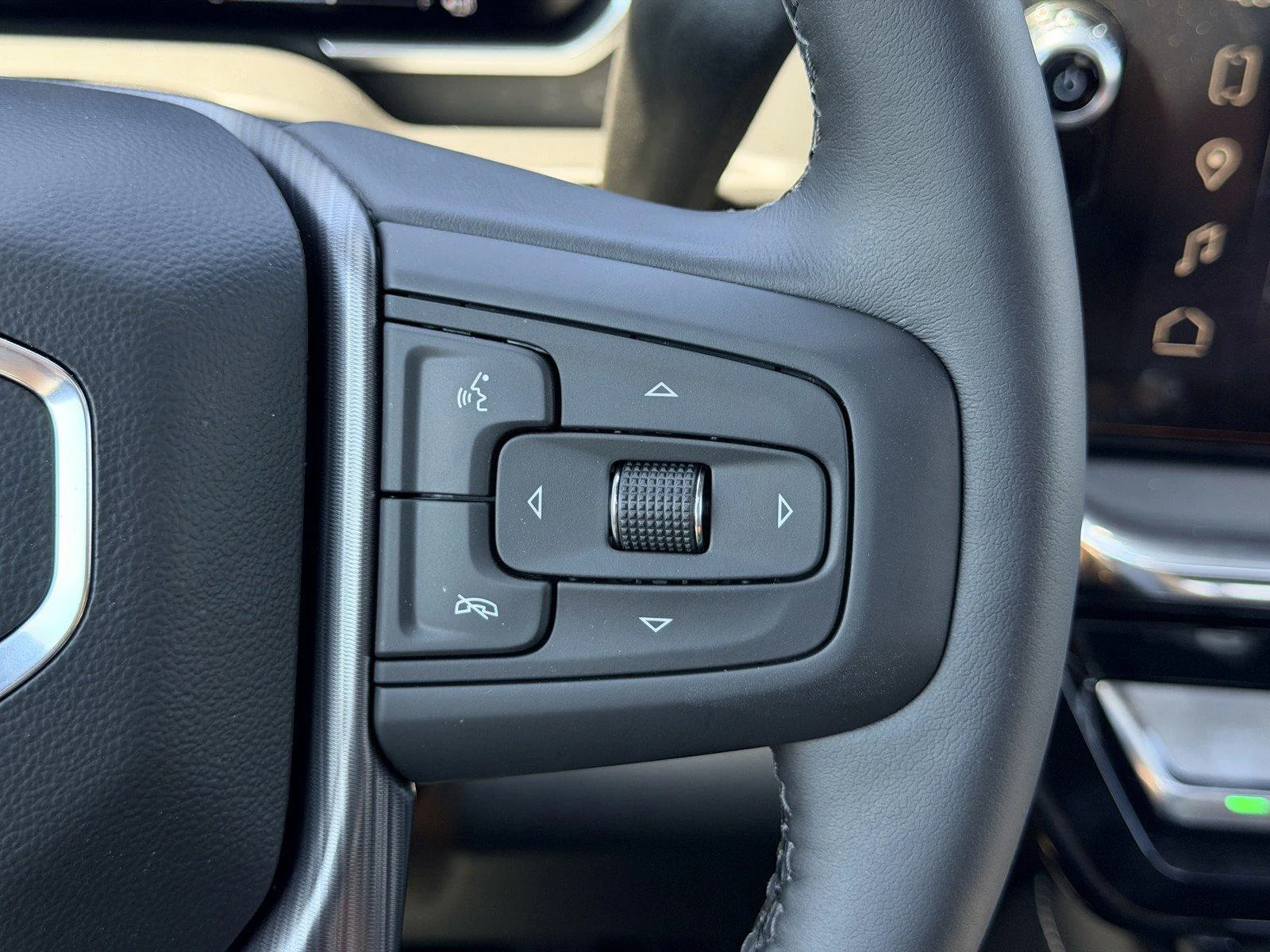 New 2026 Glacier White Tricoat GMC Denali Ultimate image 25