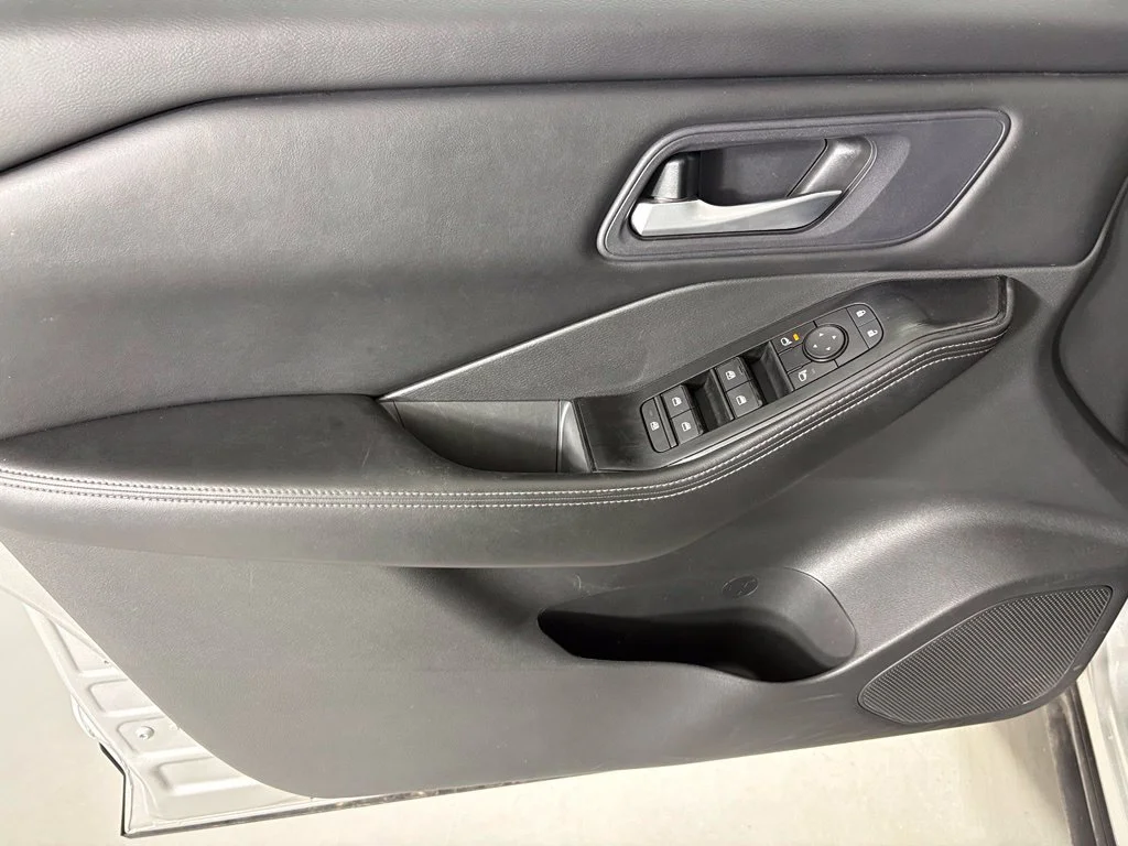 Used 2024 Silver Nissan SV image 19