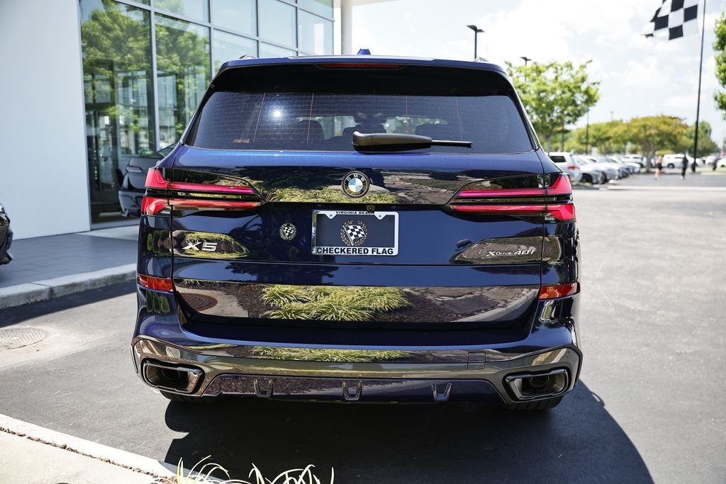 Used 2026 Tanzanite Blue II Met BMW xDrive40i image 8
