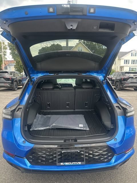 2025 Chevrolet Equinox EV RS - Photo 22