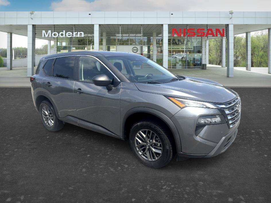 Used 2024 Gun Metallic Nissan S image 7