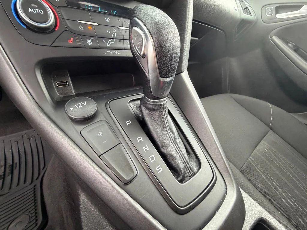 Used 2018 Red Ford SEL image 23