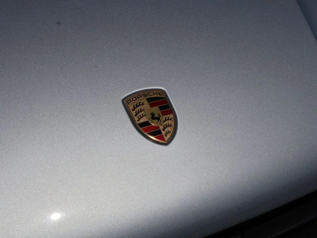 Used 2020 Dolomite Silver Metallic Porsche Turbo image 13