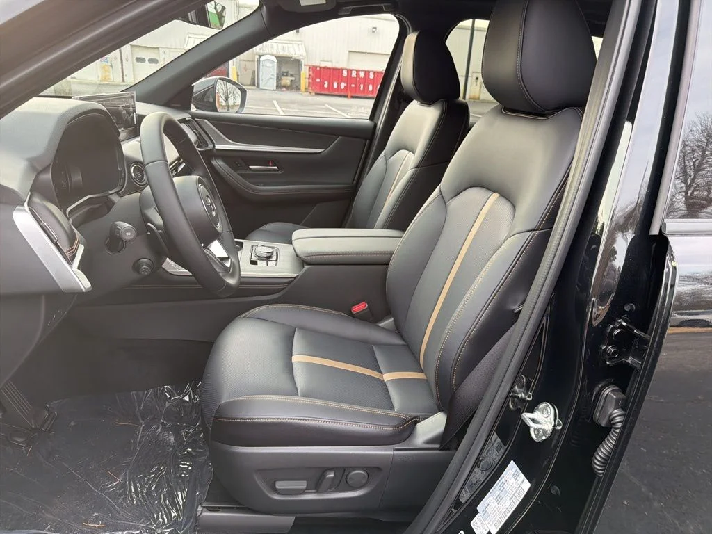 New 2026 Jet Black Mica Mazda 3.3 Turbo S Premium Plus image 14