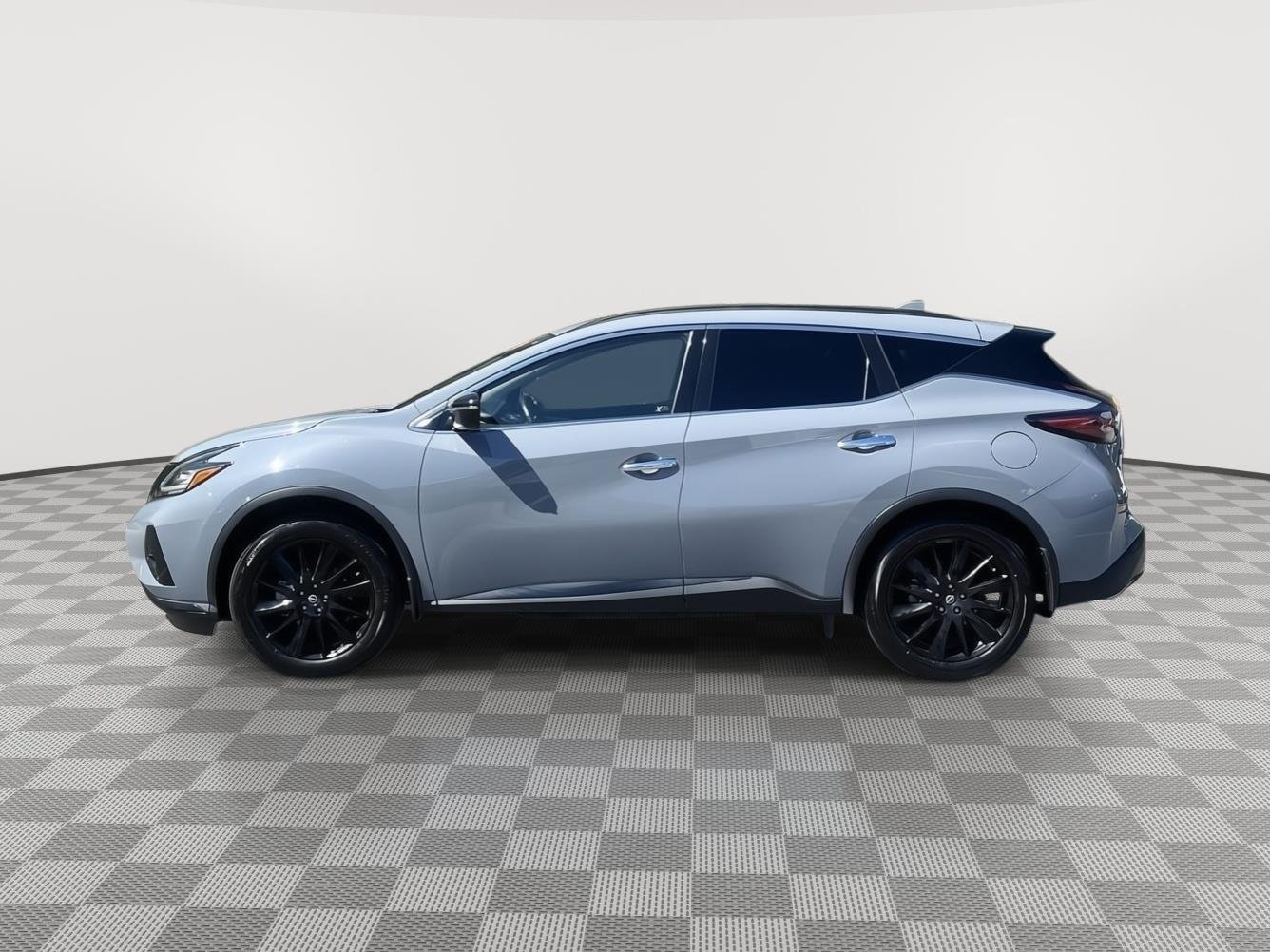 Used 2024 Boulder Gray Pearl Nissan SV image 8