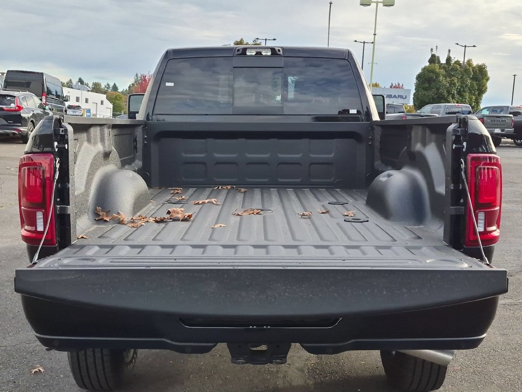 New 2027 Diamond Black Crystal Pearl-Coat Exterior Paint RAM Laramie image 10