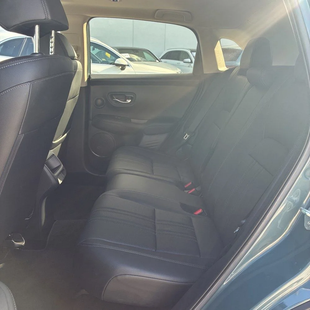 Used 2025 Gray Honda EX-L image 22