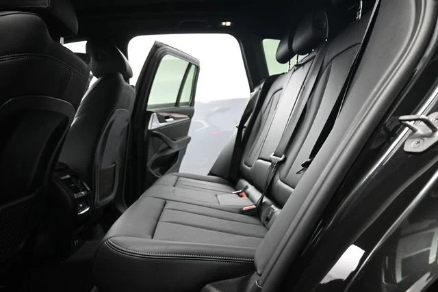 Used 2024 Gray BMW sDrive30i image 16