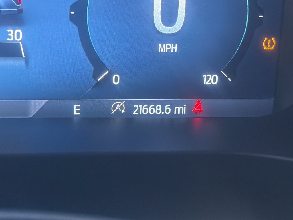Used 2025 Gray Ford XLT image 19