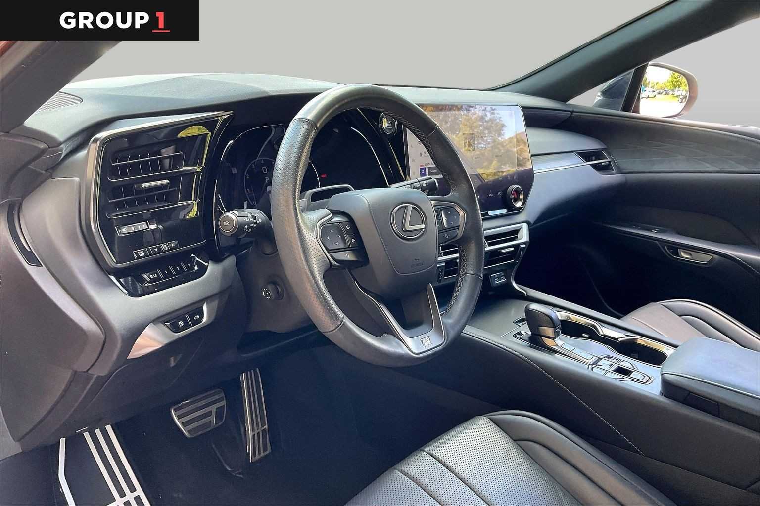 Used 2024 Copper Crest Lexus F SPORT Handling image 15