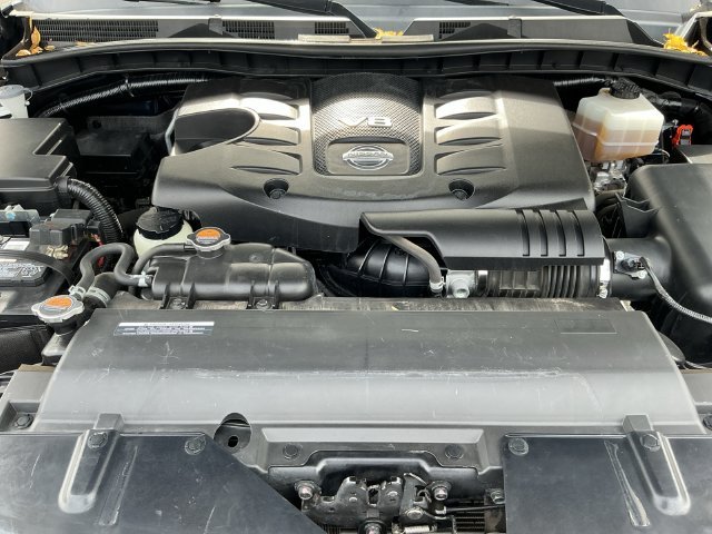 Used 2020 Blue Nissan SL image 24