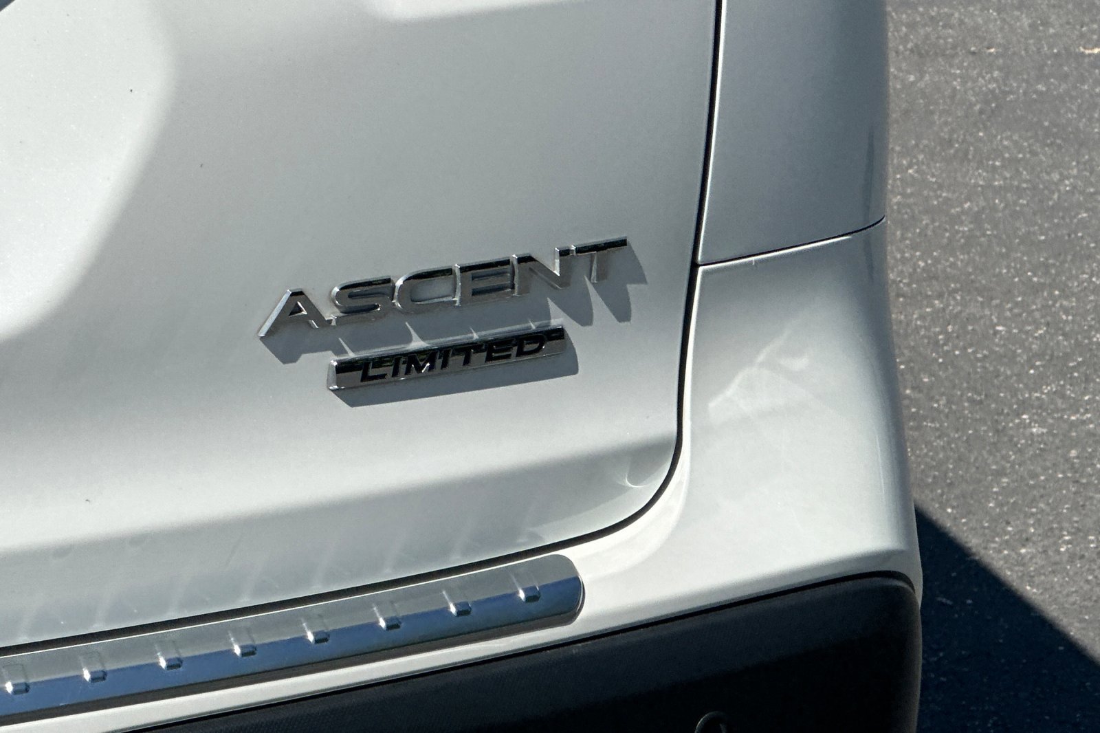 2024 Subaru Ascent Limited - Photo 28