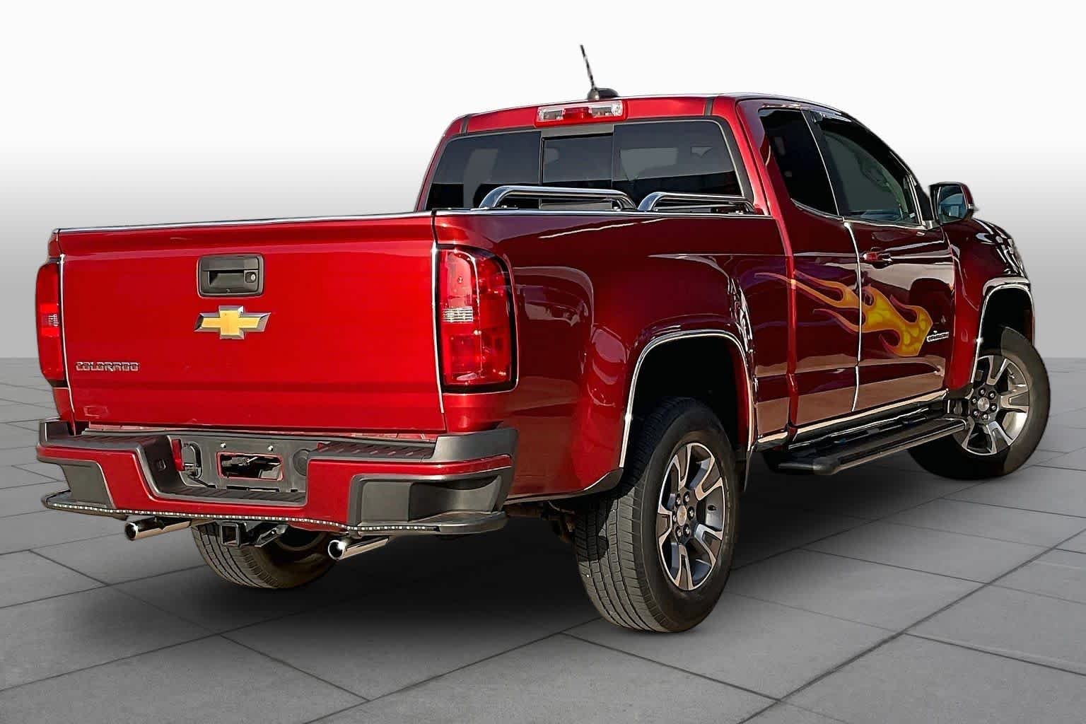 Used 2016 Red Rock Metallic Chevrolet 4WD Z71 image 12