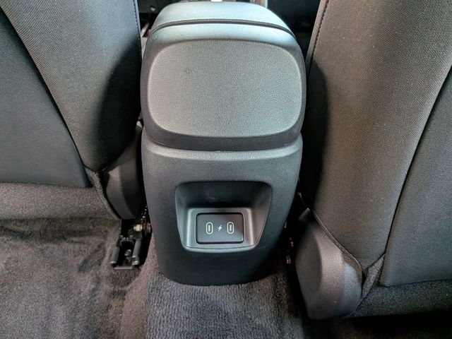 Used 2025 White Hyundai SEL Sport image 10
